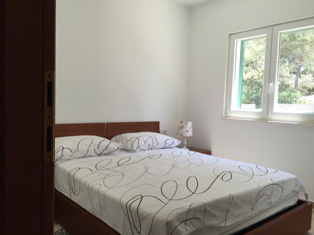 Apartment Maestral Rogač Eksteriør billede